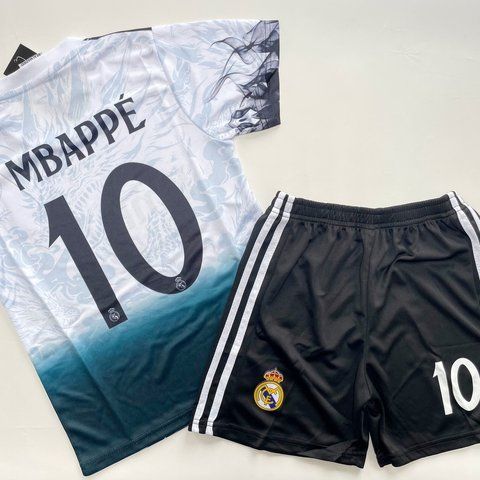 Дитяча підліткова футбольна форма Mbappe FC Real Madrid 140 розмір 2916610432 фото
