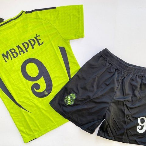 Дитяча підліткова футбольна форма Mbappe FC Real Madrid 116,128,140,152,164,176 розмір 164 2749922984 фото